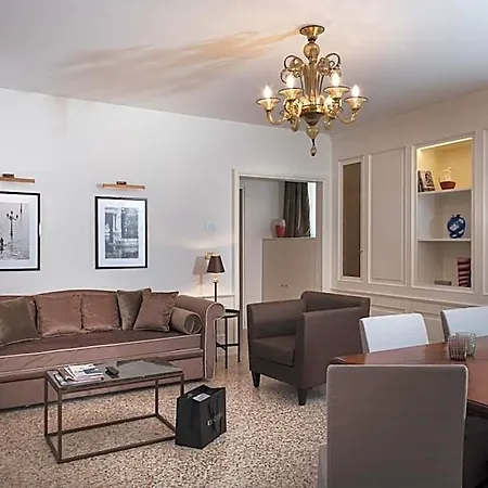 شقة فندقية Residenza Ducato 4*